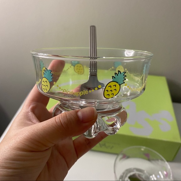 NWT SET OF 5 CUTE GLASS ICE CREAM CUPS - Picture 4 of 8